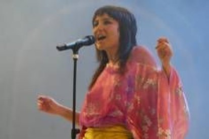 La cantante zaragozana Eva Amaral, con discos como Estrella de Mar, estará finalmente en Ponferrada