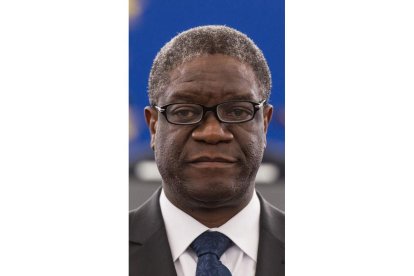 La iraquí Nadia Murad y el congoleño Denis Mukwege. PATRICK SEEGER