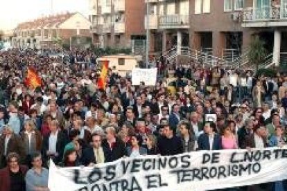 Unos mil vecinos de Leganés participaron en la segunda manifestación contra el terrorismo