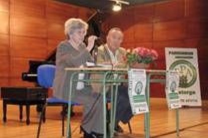 La presidenta, Electra Cambra, durante la presentación del curso