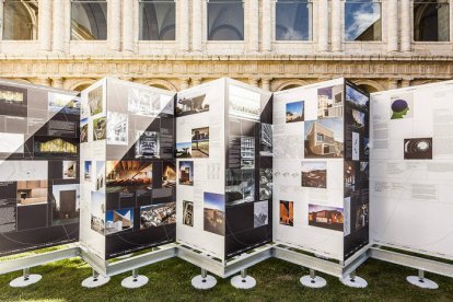 Imagen de la exposición de la Bienal, que ya pudo verse en Valladolid y en Barcelona. EFE