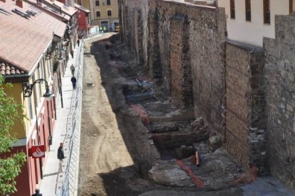 Obras en Los Cubos y Carreras. DL