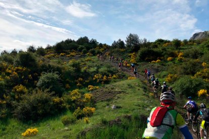 Imagen de una edición anterior de la marcha BTT Valle de Sabero. DL