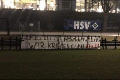 Imagen de las amenazas de los ultras del Hamburgo