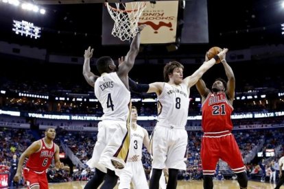 Jimmy Butler, durante una acción del encuentro.
