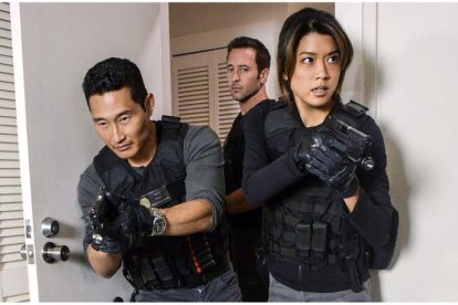 Daniel Dae Kim, Alex OLoughlin y Grace Park, en una imagen de Hawai 5.0.