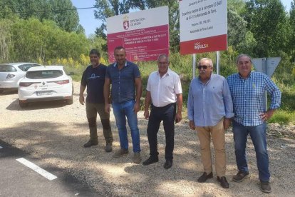 El diputado de Infraestructuras y representantes municipales visitaron estos días las obras. DL