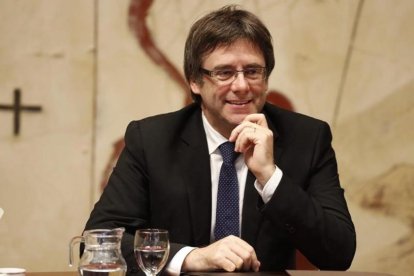 El 'president' Puigdemont, en la reunión del Govern.