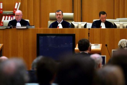 Imagen del Tribunal de Justicia de Luxemburgo durante un fallo. OLIVIER HOSLET