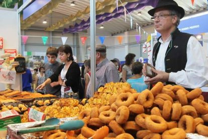 La feria abrirá sus puertas mañana a partir de las 12.30 horas en el pabellón municipal.