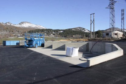 Parte de la instalaciones del punto limpio de Boñar. CAMPOS