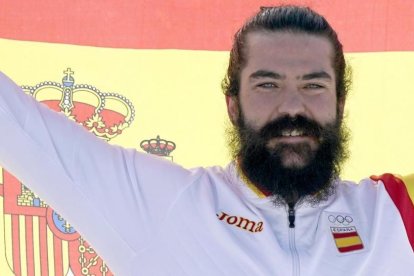 Regino Hernández celebra su bronce en Pyeongchang.