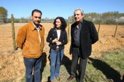 Luis González, Belén Fernández y José Ángel Azuara, en Magaz