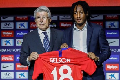 Enrique Cerezo y Gelson Martins.