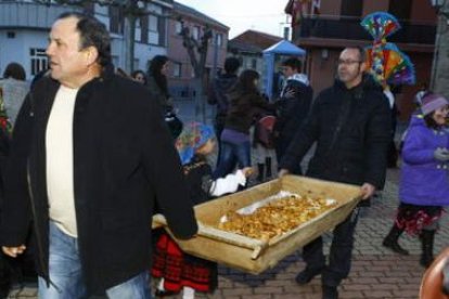 Orejas y frisuelos de carnaval para calmar el hambre.