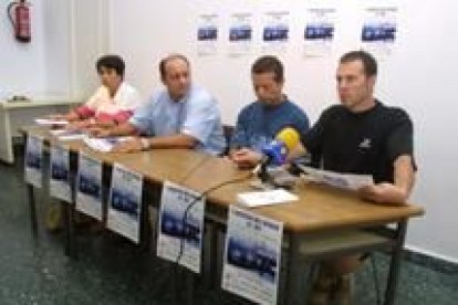 Manolo Peña, Carlos Souto y Carlos Martínez, en un momento de la presentación de la Travesía