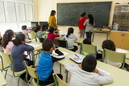 Colegio Cervantes de León. F. OTERO PERNANDONES