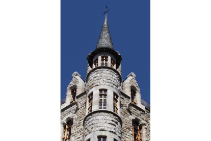 Detalle del edificio Botines de Gaudí.