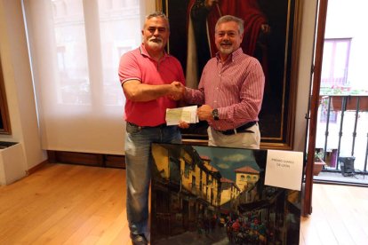 Diego Fernández recibió el primer premio del certamen.