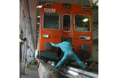 Imagen de los talleres de Renfe en León.