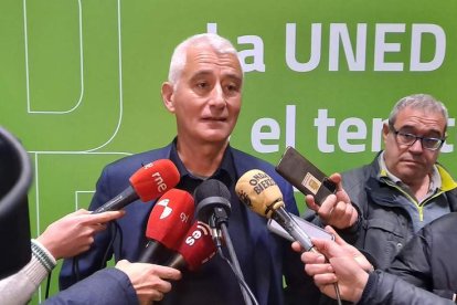 Thierry Lepercq, este miércoles en la Uned de Ponferrada. DL