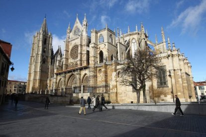 La Catedral de León empezará a cobrar en marzo 5 euros por entrar al edificio gótico.