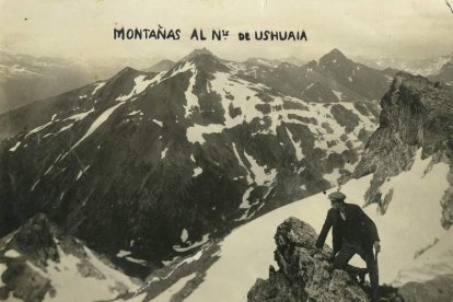 Montañas al norte de Ushuaia. ATRIBUIDA A L. GAGO