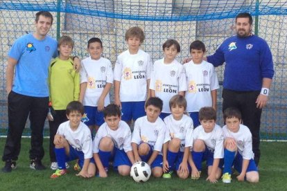 Formación del León CF A que milita en la categoría benjamín.