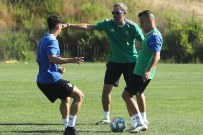 Los jugadores de la Deportiva podrían empezar a entrenar en dos o tres semanas. L. DE LA MATA