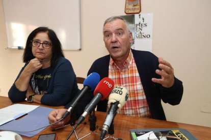 Presentación, ayer, de los actos de la Diócesis. L. DE LA MATA