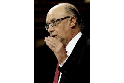 El ministro Cristóbal Montoro, ayer.