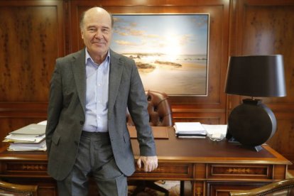 El presidente del Consejo de Colegios Oficiales de Médicos de Castilla y León y dirigente del Sindicato Médico, José Luis Díaz Villarig. RAMIRO