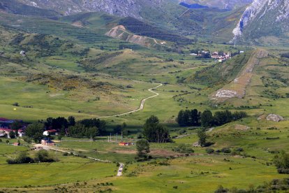 Valle de Casares y Cubillas de Arbas (León), perteneciente a la Reserva de la Biosfera Alto Bernesga, que cumple 10 años. CARLOS S. CAMPILLO