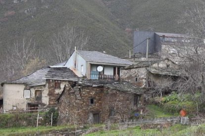 Imagen de archivo del municipio de Oencia, en el Bierzo Oeste. L. DE LA MATA