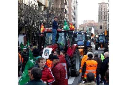 Fotografía de archivo de la histórica tractorada que colapsó León capital en febrero de 2020. RAMIRO