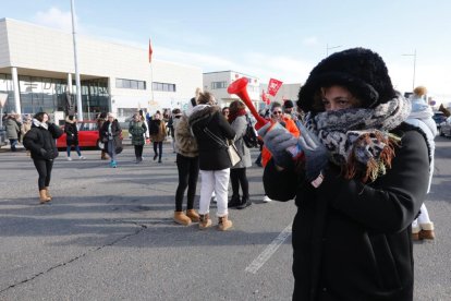 Protesta de los trabajadores del Centro Estrada. RAMIRO