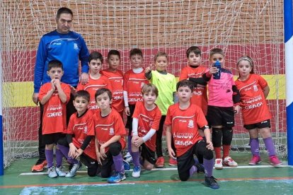 Formación del equipo de La Bañeza FS que milita en la 1ª División Provincial Prebenjamín. DL