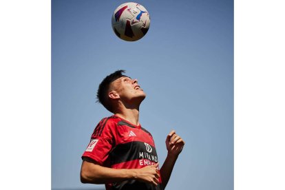 Ivan Durdov lleva un gol anotado en el CD Mirandés en Segunda División. CD MIRANDÉS