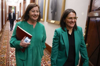 La presienta del Congreso, Francina Armengol a su llegada a la reunión de la Junta de Portavoces del Congreso, este martes. EFE/ Javier Lizon