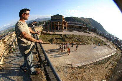 Turistas en el Castillo de Ponferrada.