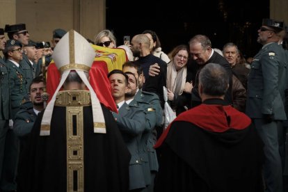 Un momento del funeral por David Pérez, este domingo en Pamplona.