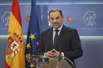 El exministro José Luis Ábalos, durante la rueda de prensa que ha ofrecido este martes en el Congreso.