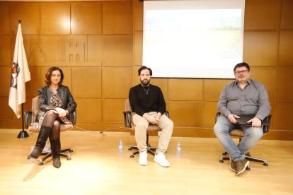 Alicia Gallego, Alejandro Barrera y Armando Medina