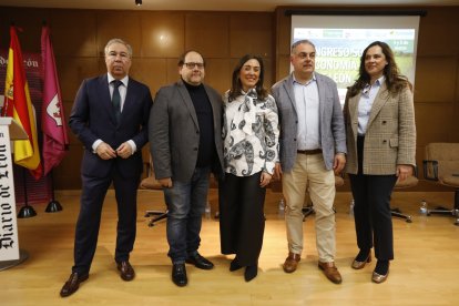 Joaquín S. Torné, Javier Carrera, María González Corral, José Luis Nieto y Adriana Ulibarri