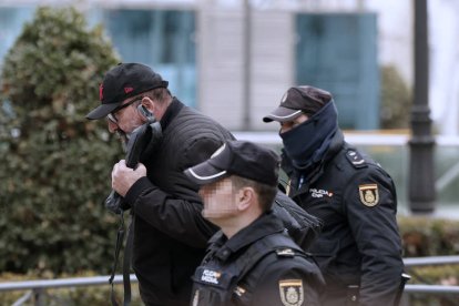 Koldo García, exasesor del exministro socialista José Luis Ábalos, a la salida de la Audiencia Nacional este jueves.