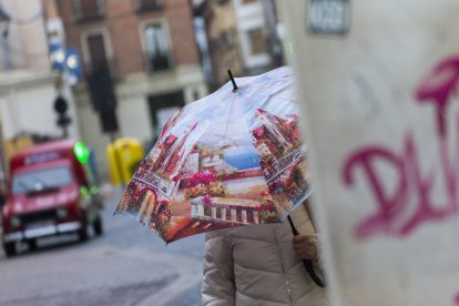 León está en alerta por viento