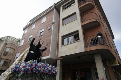 Procesión de Resurrección en La Bañeza.