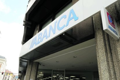 La Hipoteca Mari Carmen Mixta de ABANCA combina los cinco primeros años de interés fijo con el resto variable.