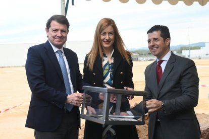 El presidente de la Junta de Castilla y León, Alfonso Fernández Mañueco, participa en el acto de puesta de primera piedra de una empresa en Miranda de Ebro.