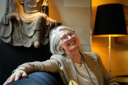 La escritora Louise Penny, dama del género negro norteamericano y que acaba de publicar en España 'El reino de los ciegos', de la serie del policía Armand Gamache, piensa que las personas, más que garantías de su integridad física, buscan